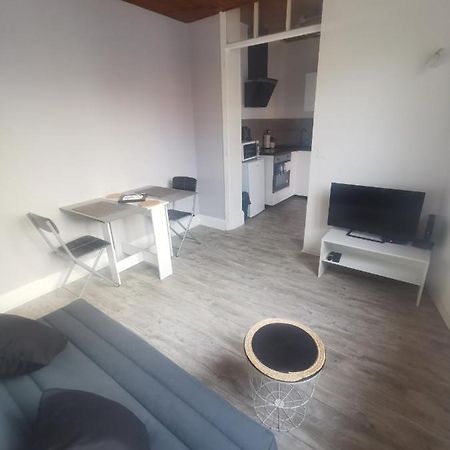 Appartement Avec Terrasse Виши Екстериор снимка